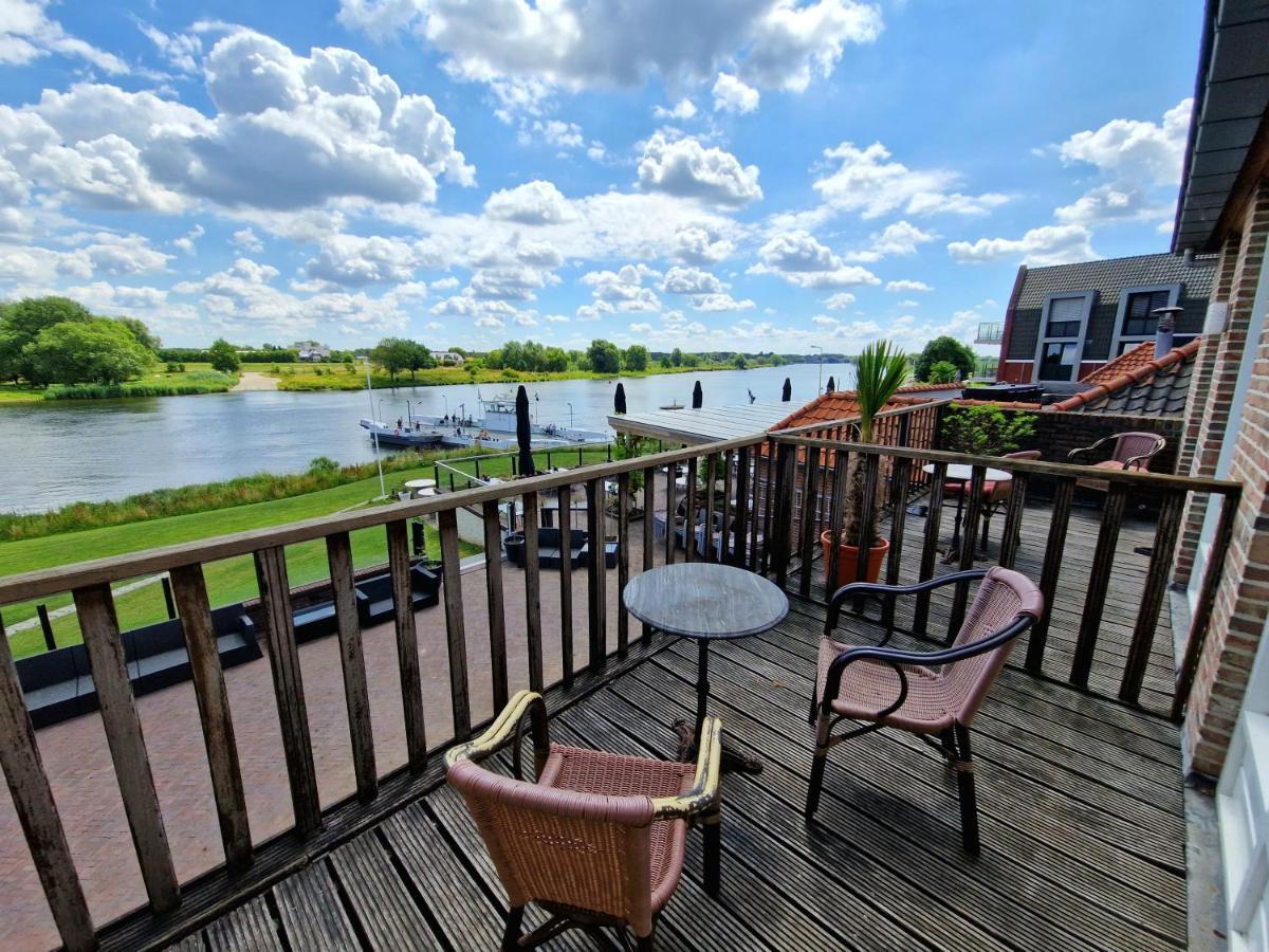Het Maashotel Broekhuizen  Exteriör bild