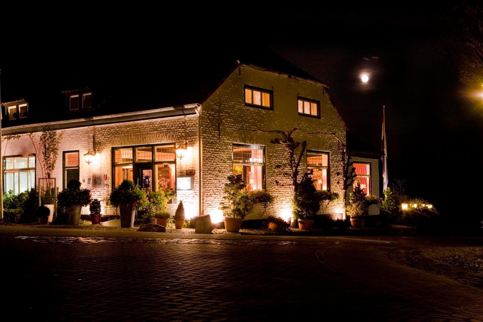 Het Maashotel Broekhuizen  Exteriör bild